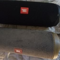 JBL Speakers 60cash For Both 