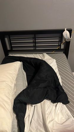 Full metal bedframe with mattress