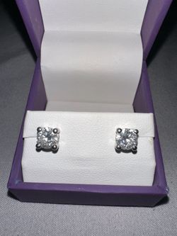 2ctw stud diamond earrings
