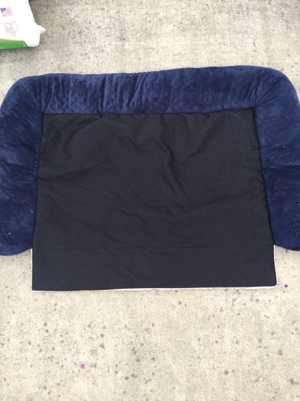 DOG BED