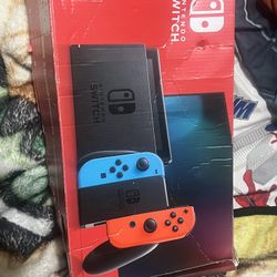Nintendo Switch 