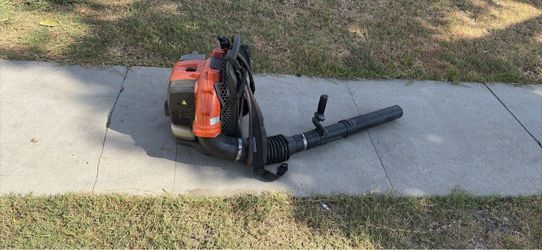 Husqvarna 350BF 2 cycle mix gas blower