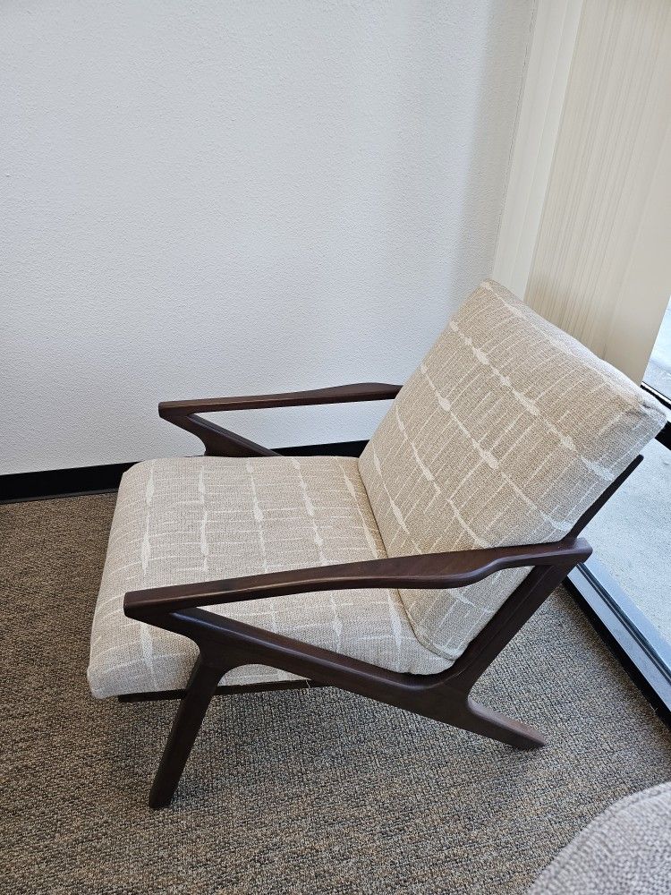 Fabric Accent Chair - Swaxon