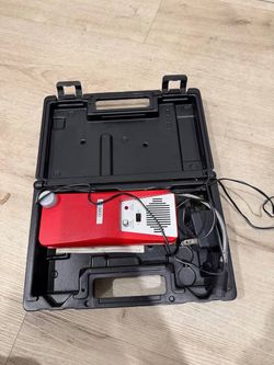 TIF 8800 CO/Combustible Gas Detector w/ Carry Case & Owner's Manual