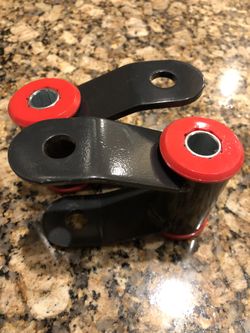 2014-2018 Silverado And Sierra Rear Lift Shackles 