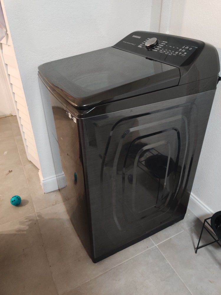 Samsung 5.2 cu. ft. Large Capacity Smart Top Load Washer with Super Speed Wash