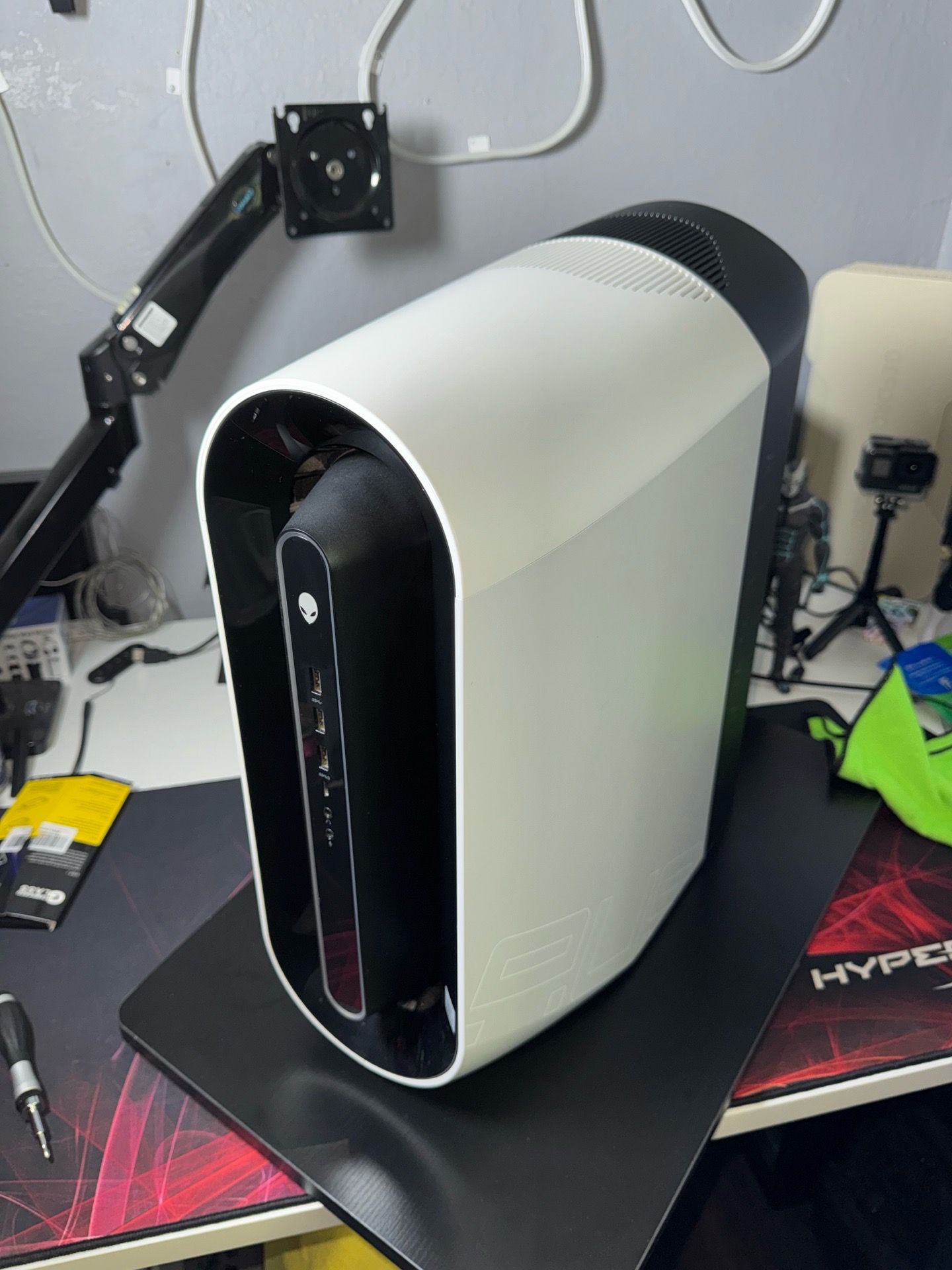 Alienware R11 gaming/ work computer