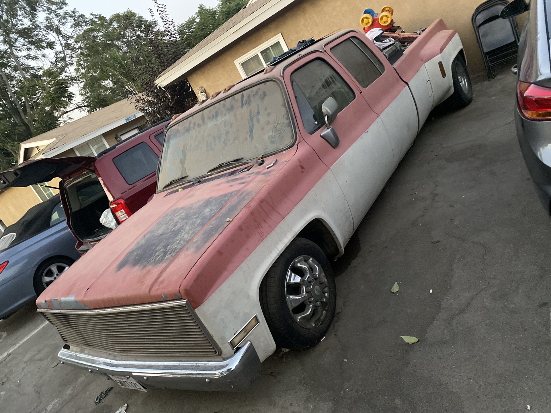 1986 Chevy Dually Crewcab 454 Lowrider Or Harley Trade
