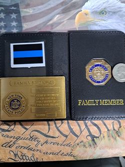 NOVELTY NYPD NYC NEW YORK STATE TROOPER FAMILY MEMBER WALLET GOLD COURTESY 2025