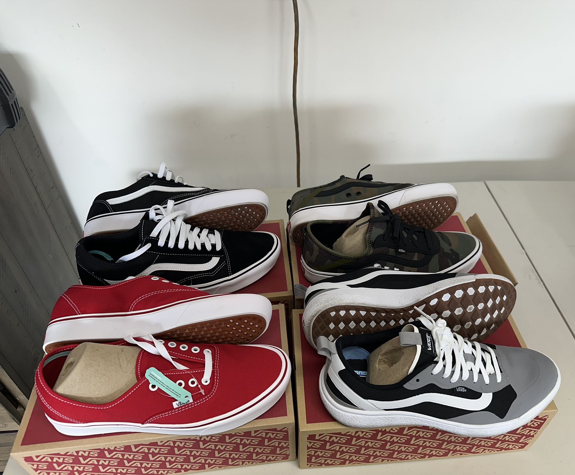 20 + Pair Nike & Vans Men’s Shoe Lot. Size 11 