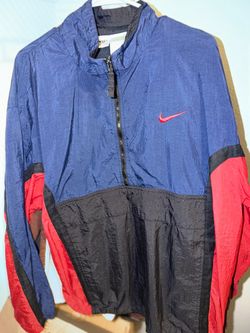 Nike wind-breaker