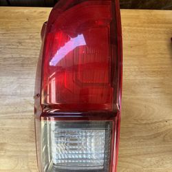 16’-21’ Toyota Tacoma Tail Light