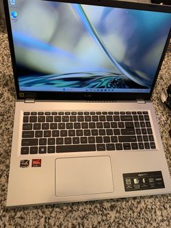 NEW Acer Aspire 3 Laptop 15.6” 8gb Ram 128gb Ssd Brand New With Charger 