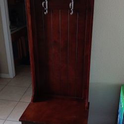 Dresser To Hang Coats