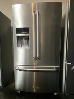 Stainless Steel French Door Refrigerator with Ice Maker