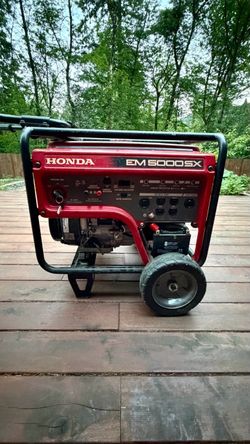 Honda EM5000SX Home and Worksite Generator (OBO)
