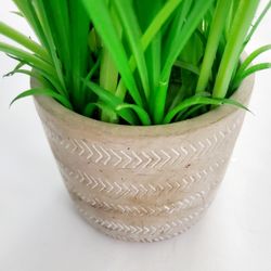 FAKE PLANT WITH CONCRETE DESIGN BASE