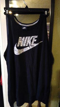 Woman's Nike tank top