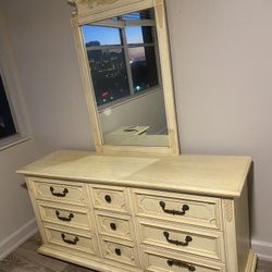 Dresser Set For Sale! Moving And Must Go ASAP 