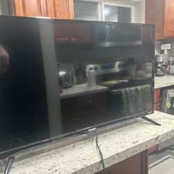 32” Element Roku TV