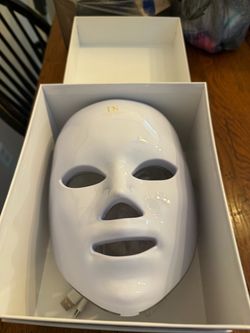 Dennis Gross LED Light Therapy Face Mask