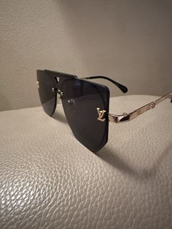 Brand Name LV Sunglasses (Unisex ) for Sale in Orlando, FL - OfferUp