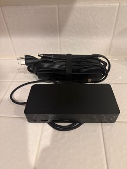 Dell Thunderbolt Docking Station with Power Adapter