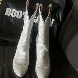 Woman Boots