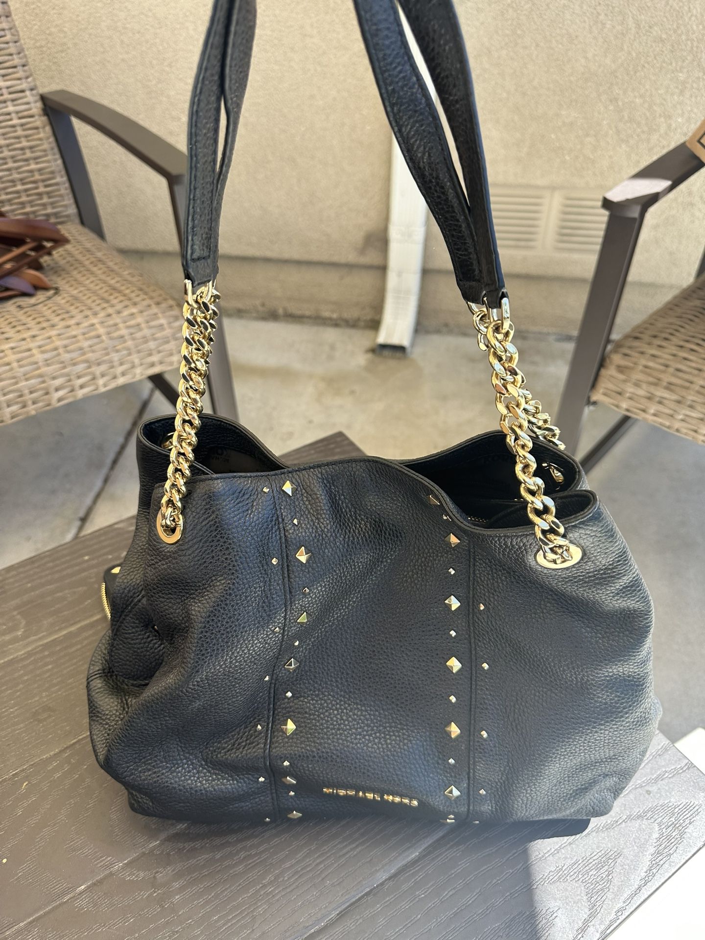 ‘Michael kors purse and wallet