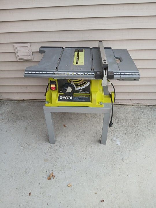 TABLE SAW
