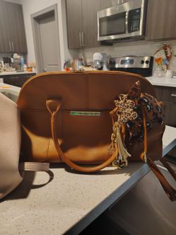 Tan Structured Handbag with Gold Hardware