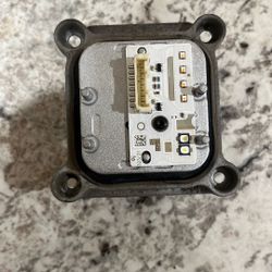 Volvo VNL headlights module P/S