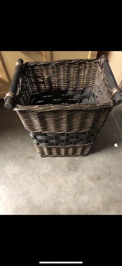 Small hamper