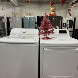 LG Washer And Dryer Set 