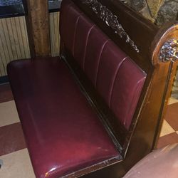 BOOTHS FOR RESTRAUNT ETC  FAIRLY NEW