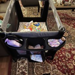 Baby Play Yard With Bassinet And Changing Table Att