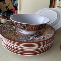 10 Hard quality Plastic Plates And 3 Bowls 15