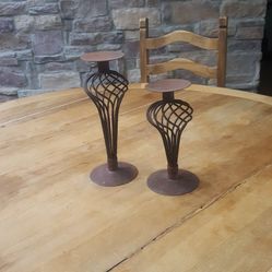 2 Candle Holders