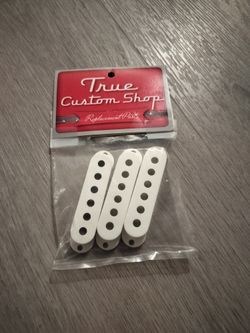 Fender Stratocaster Guitar Pickup Covers White 50 MM