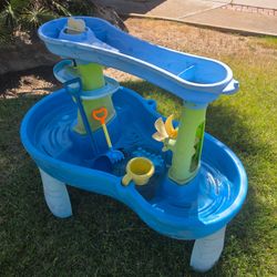 Water Table with toys!
