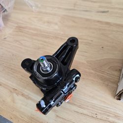 2009 Kia Sedona Power Steering Pump 