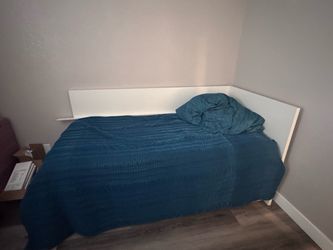 Twin bed