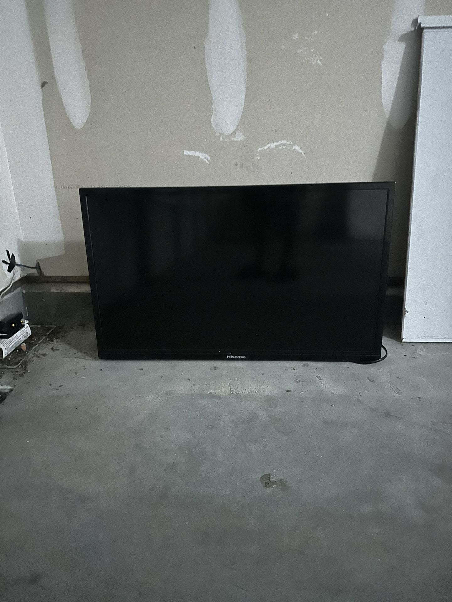 32inch Hisense Flat Screen