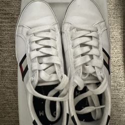 Tommy Hilfiger Women’s Sneakers Size 6