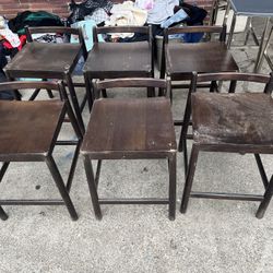6 Bar Stools Just Need A Cleaning 