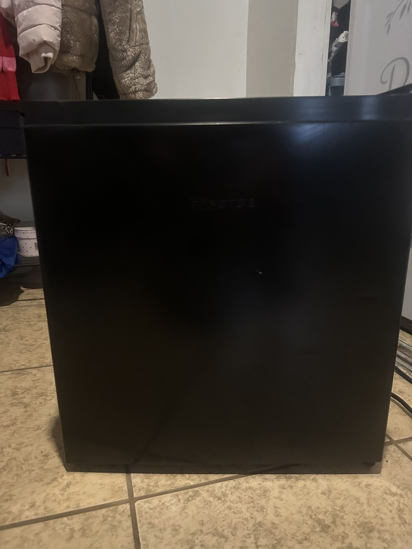 Mini fridge