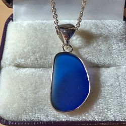 Vintage Sterling Silver Seaglass Necklace 