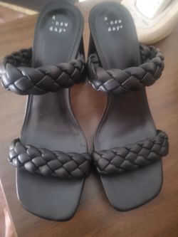 New ladies Cute black cute heels made by A New Day size 10