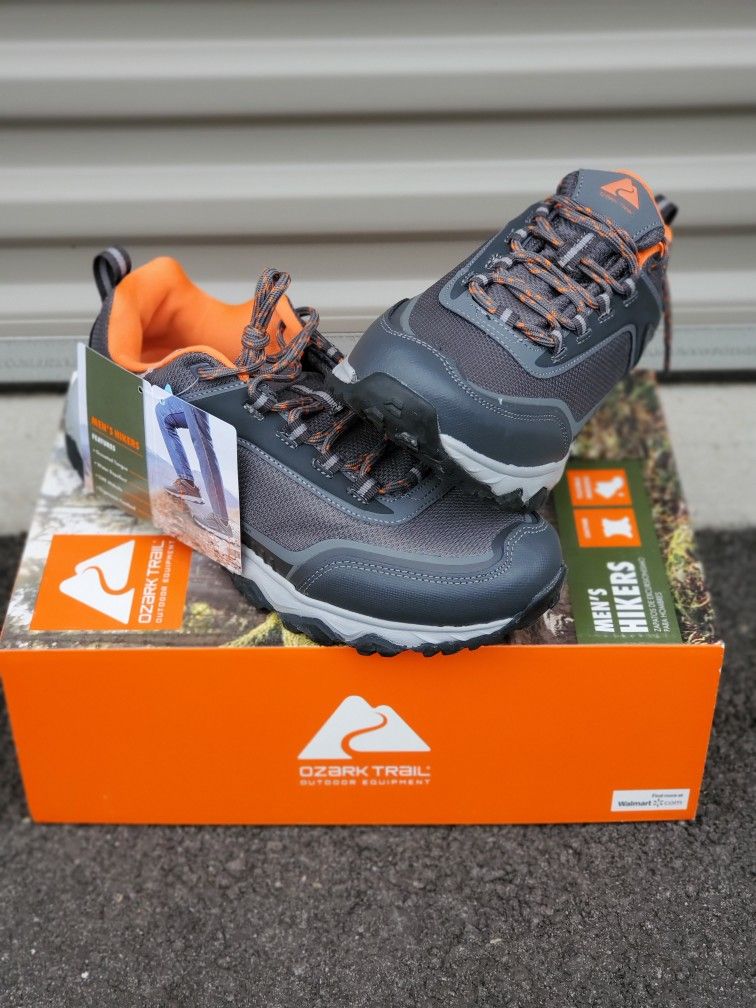 Ozark's Trail Size 10 Mens Shoes