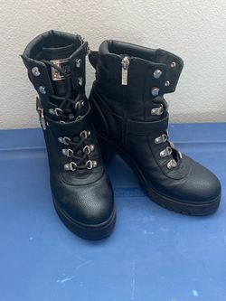 Guess combat boots size 8 Faux Leather